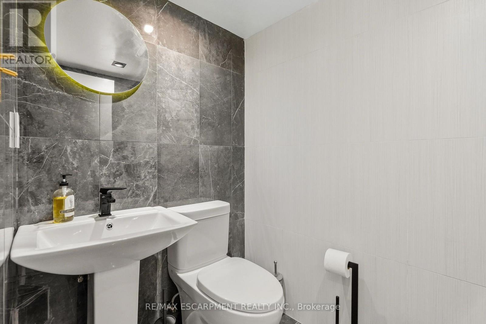 9 DONLEA DRIVE - 39