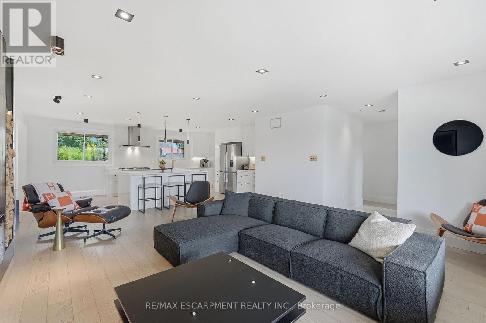 9 DONLEA DRIVE - 4