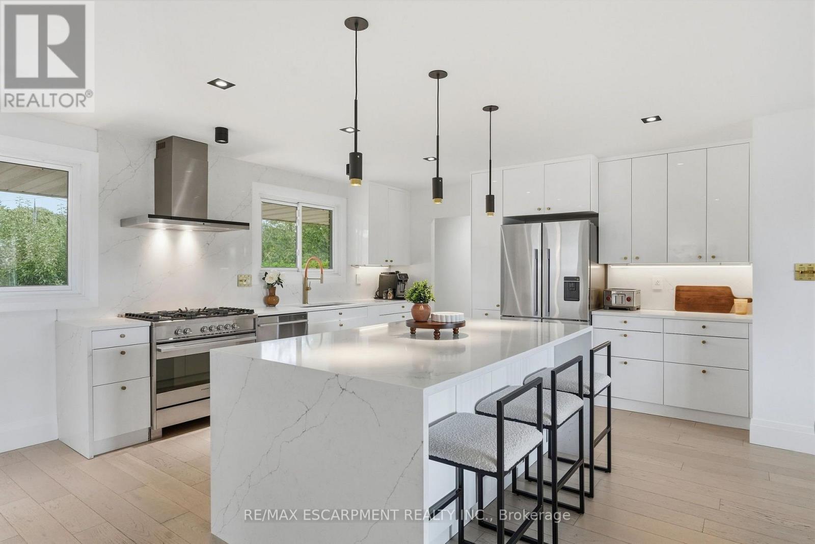 9 DONLEA DRIVE - 6