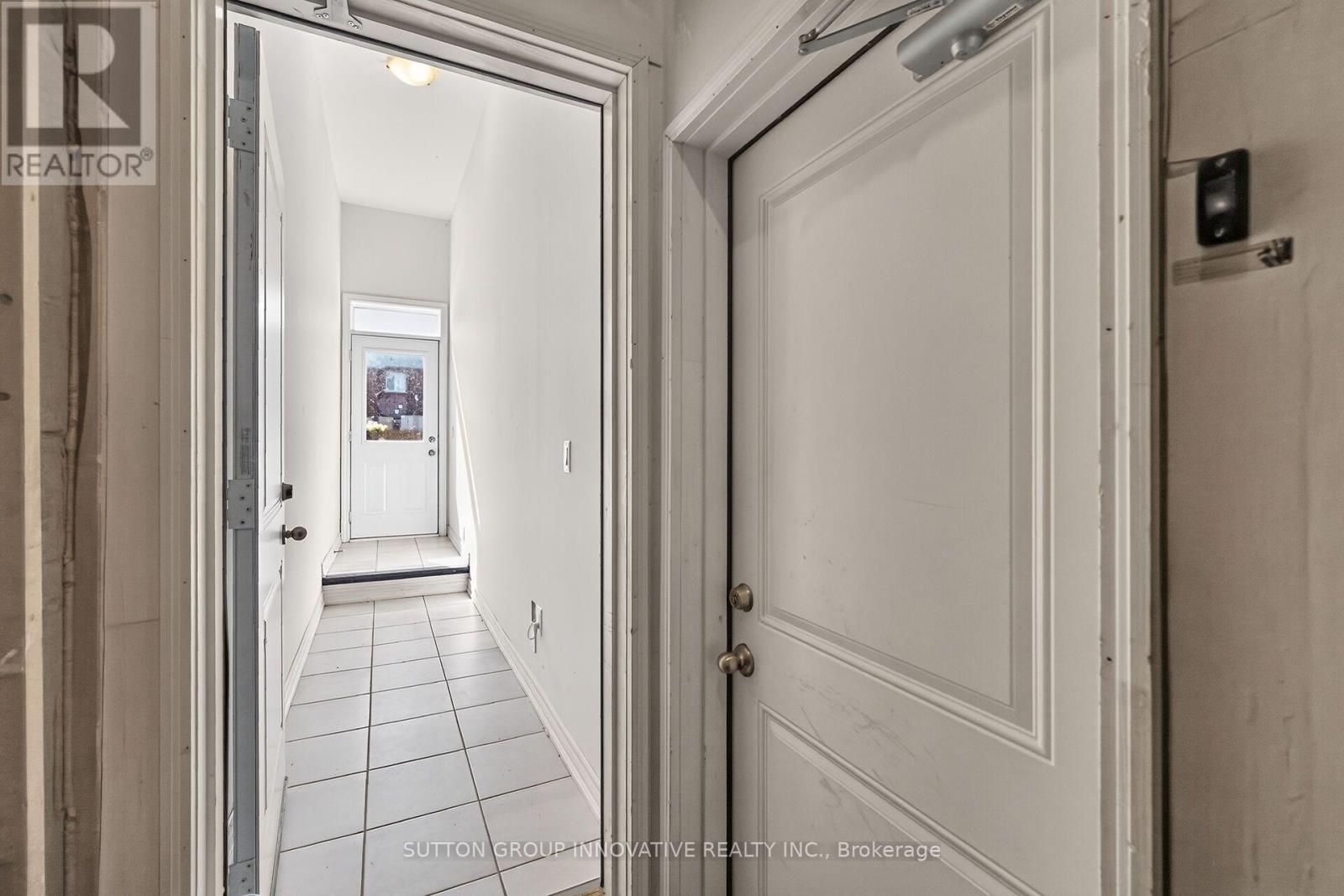 8 Callon Drive, Hamilton, ON photo 44