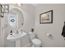 Bedroom 2 - 8 Callon Drive, Hamilton, ON L9K0J8 Photo 7