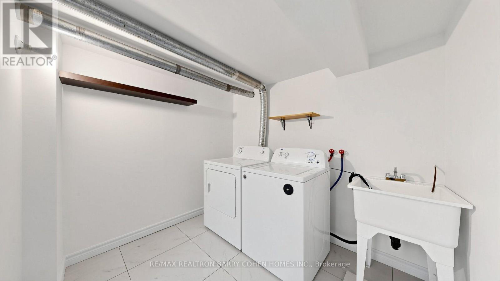 3 Greengate Road — photo 42