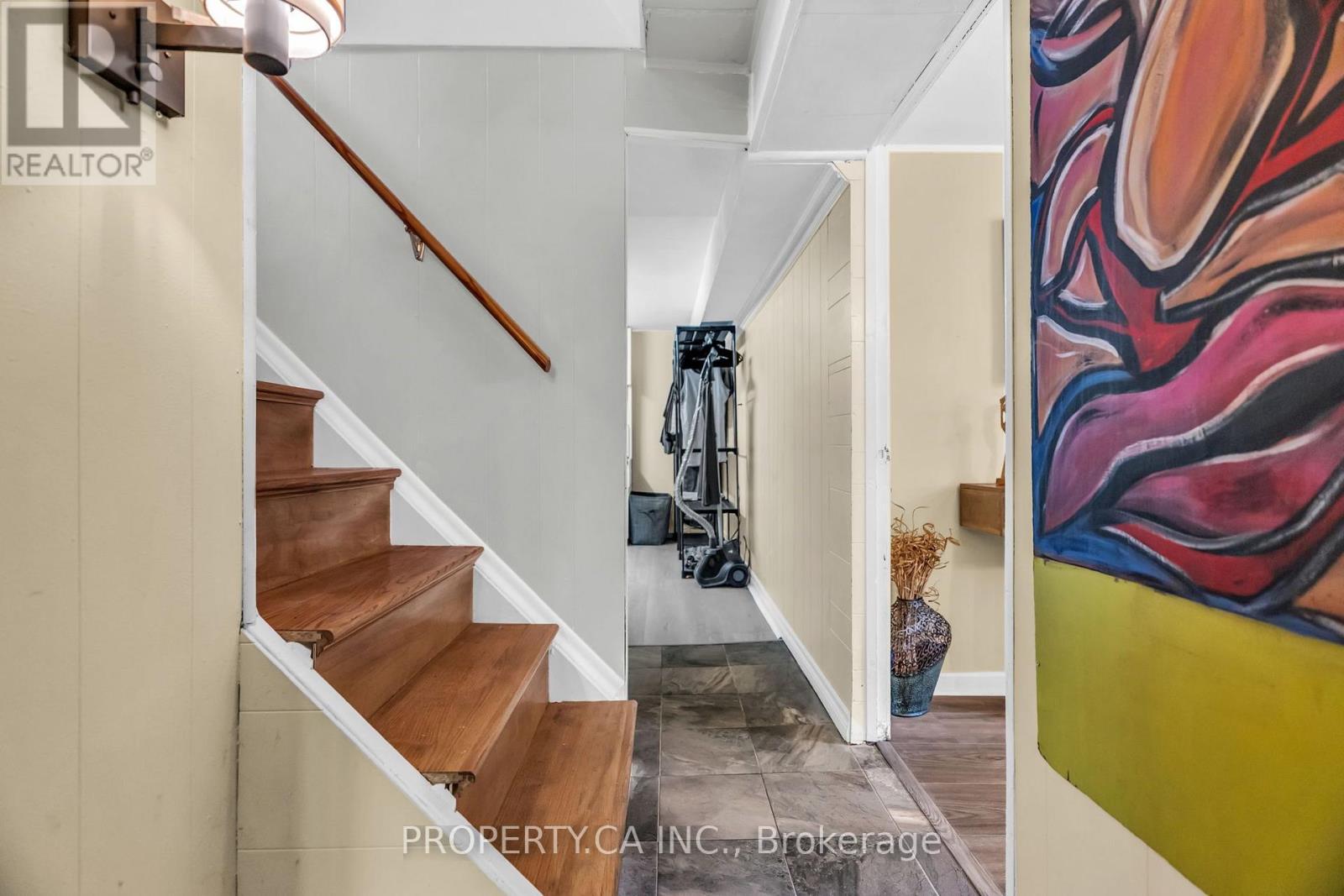 833 KROSNO BOULEVARD - 26