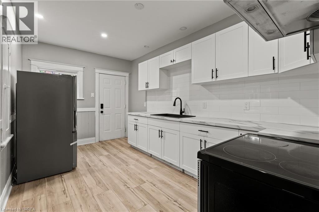 88 GAGE Avenue S - 12