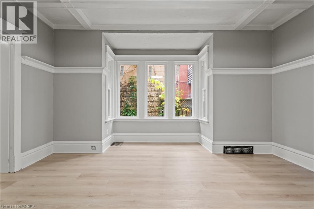 88 GAGE Avenue S - 11