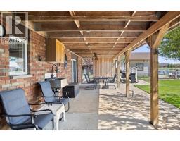 Laundry room - 19079 Blue Water Avenue, Lakeshore, ON N0P2L0 Photo 10