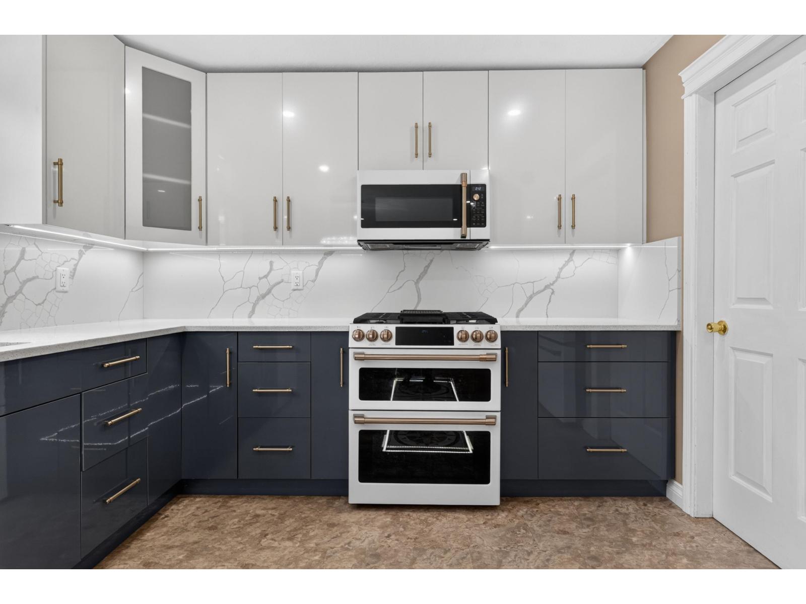 Photo of 14168 85A AVENUE 15