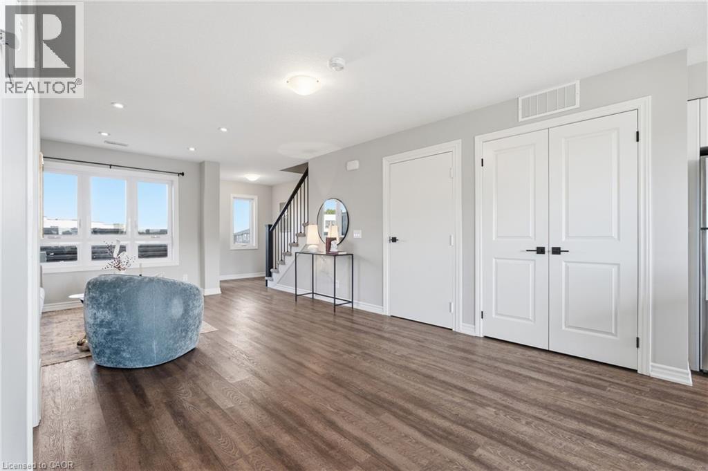 #31 235 CHAPEL HILL Drive - Image 11