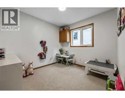 16 Evergreen Gardens SW - photo 21