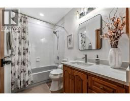 16 Evergreen Gardens SW - photo 34