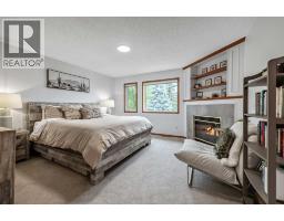 16 Evergreen Gardens SW - photo 25
