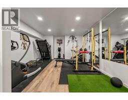 16 Evergreen Gardens SW - photo 37