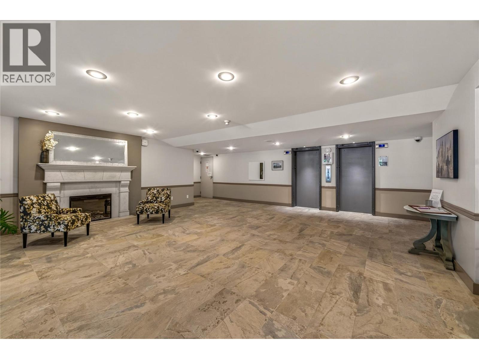 #1007 737 Leon Avenue - 24