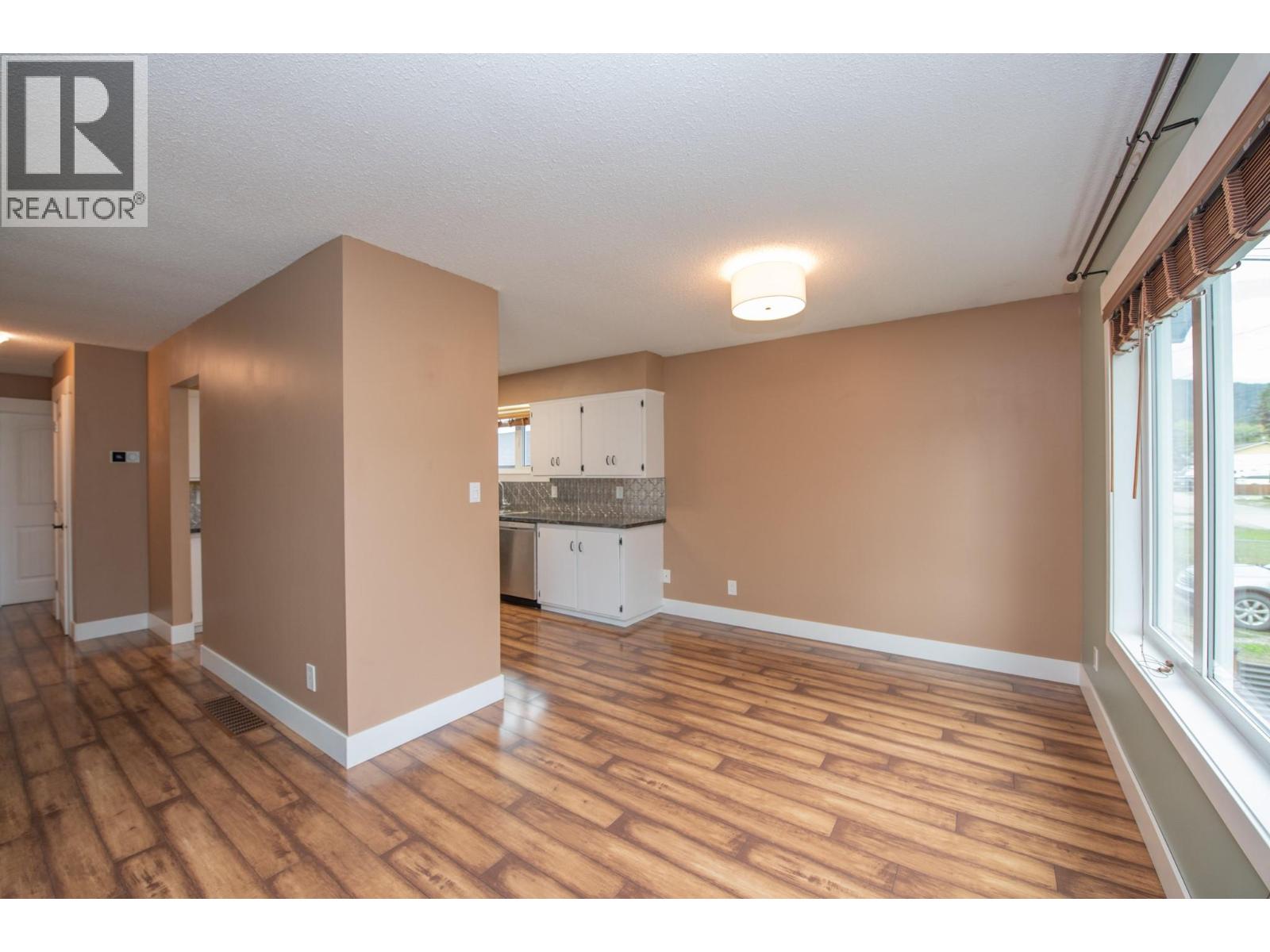 2855 Burns Avenue - 12
