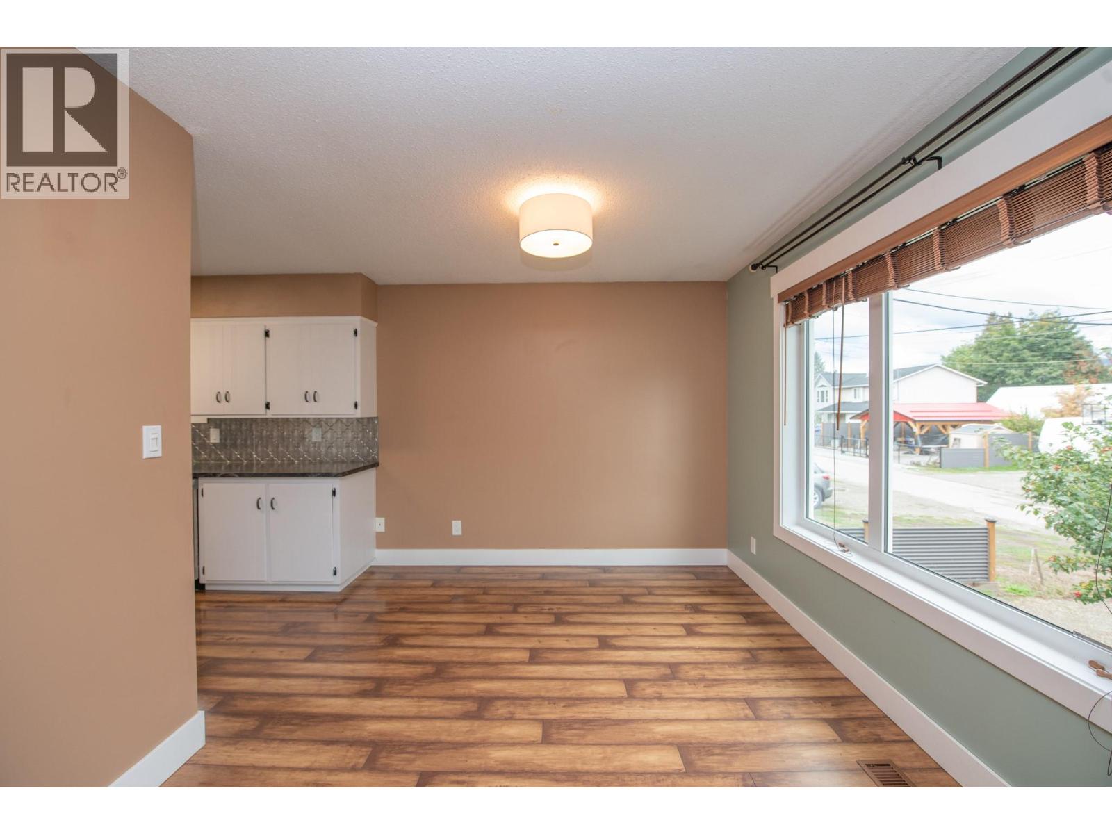 2855 Burns Avenue - 13