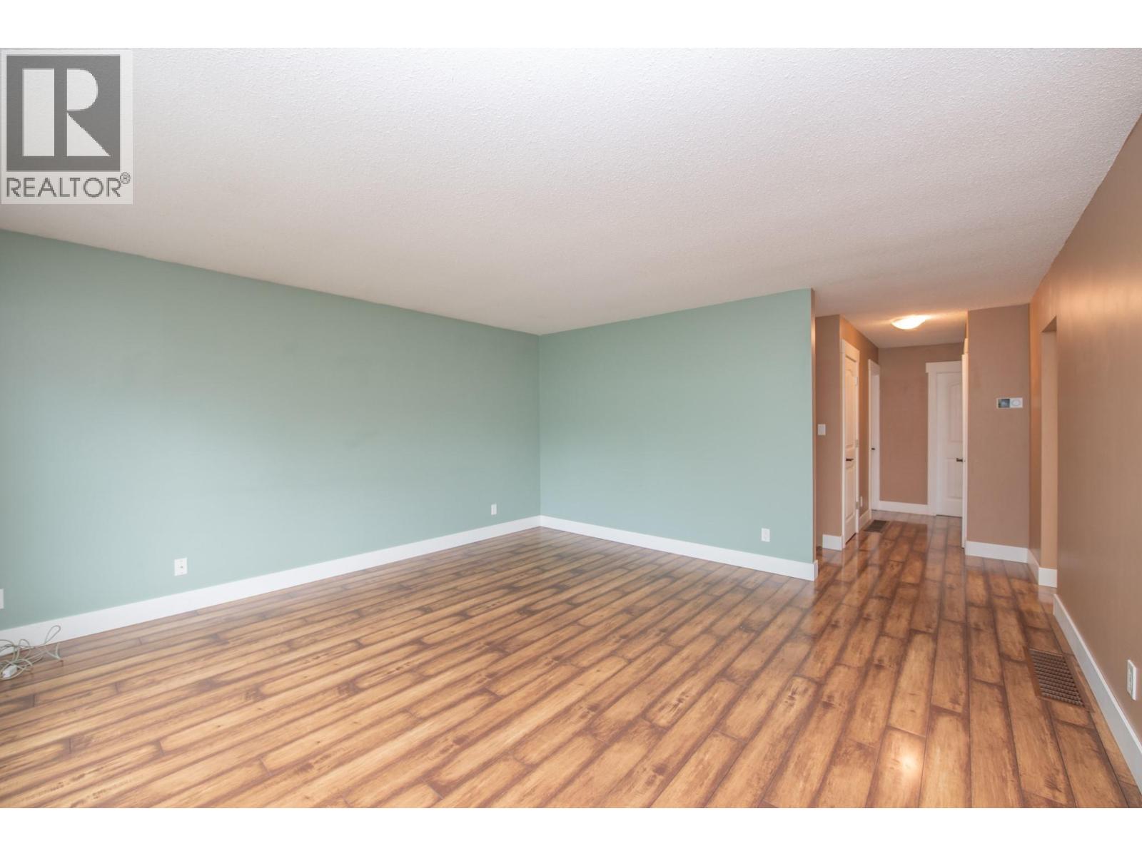 2855 Burns Avenue - Image 16