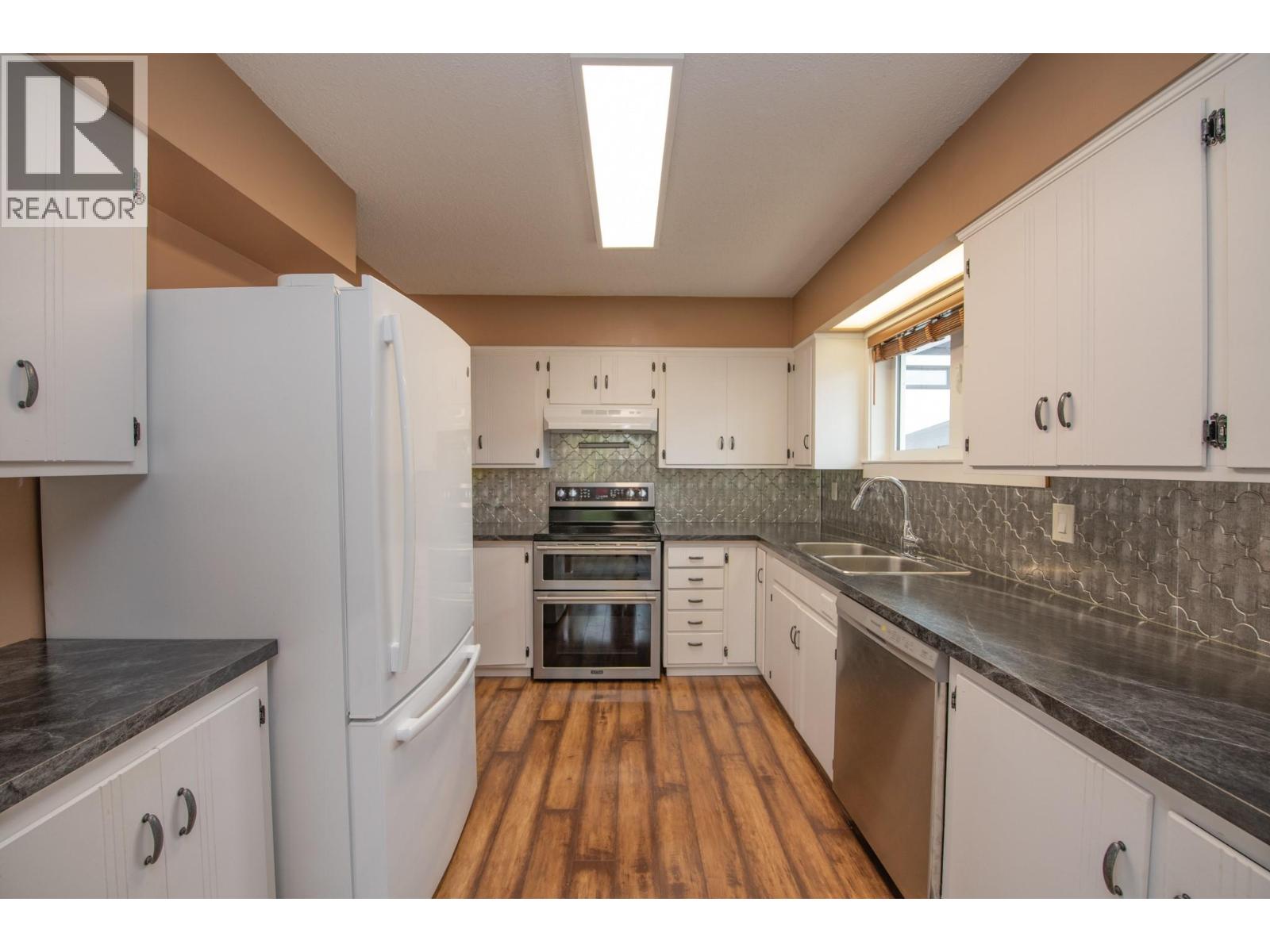 2855 Burns Avenue - 2
