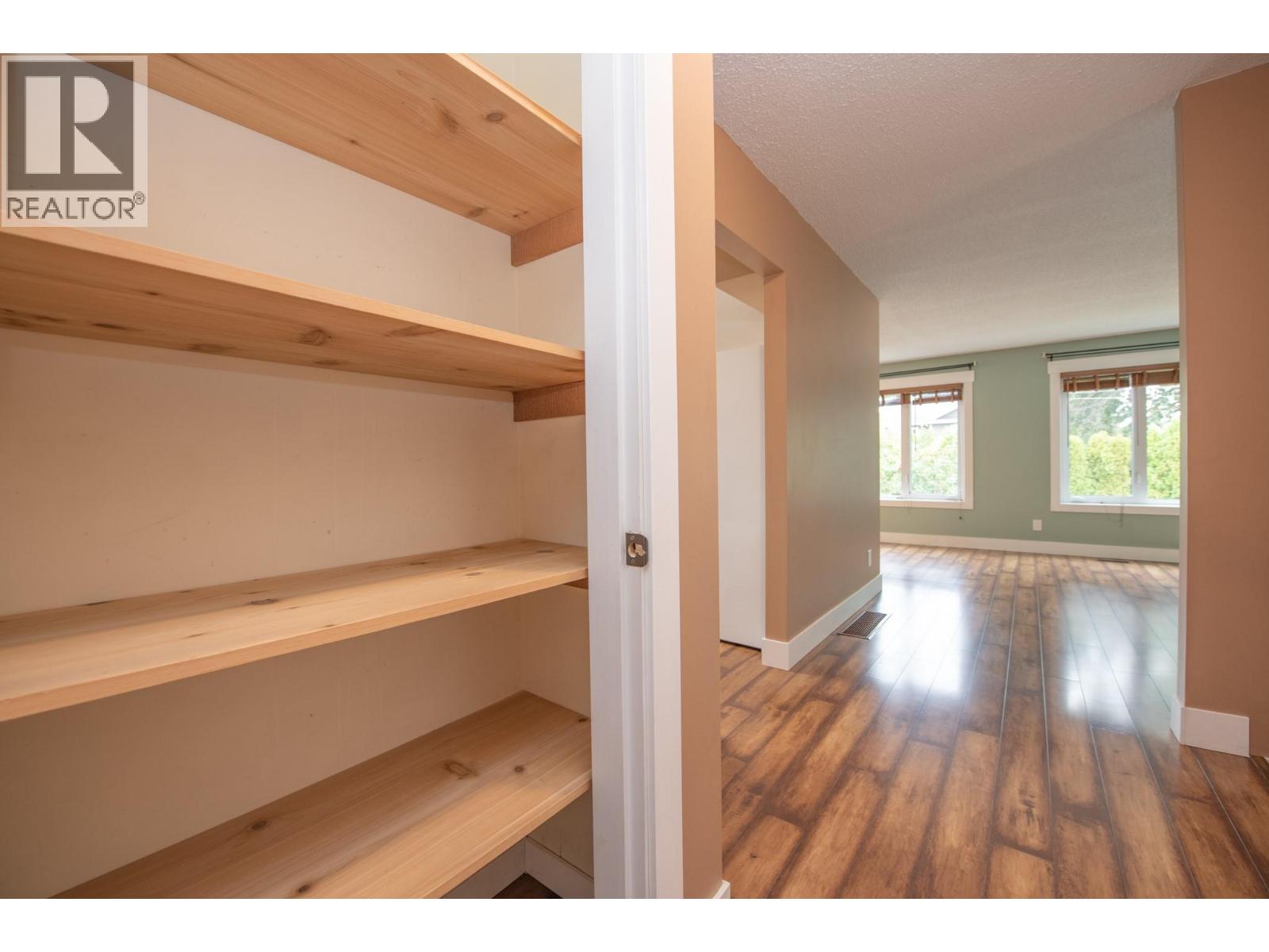 2855 Burns Avenue - Image 20