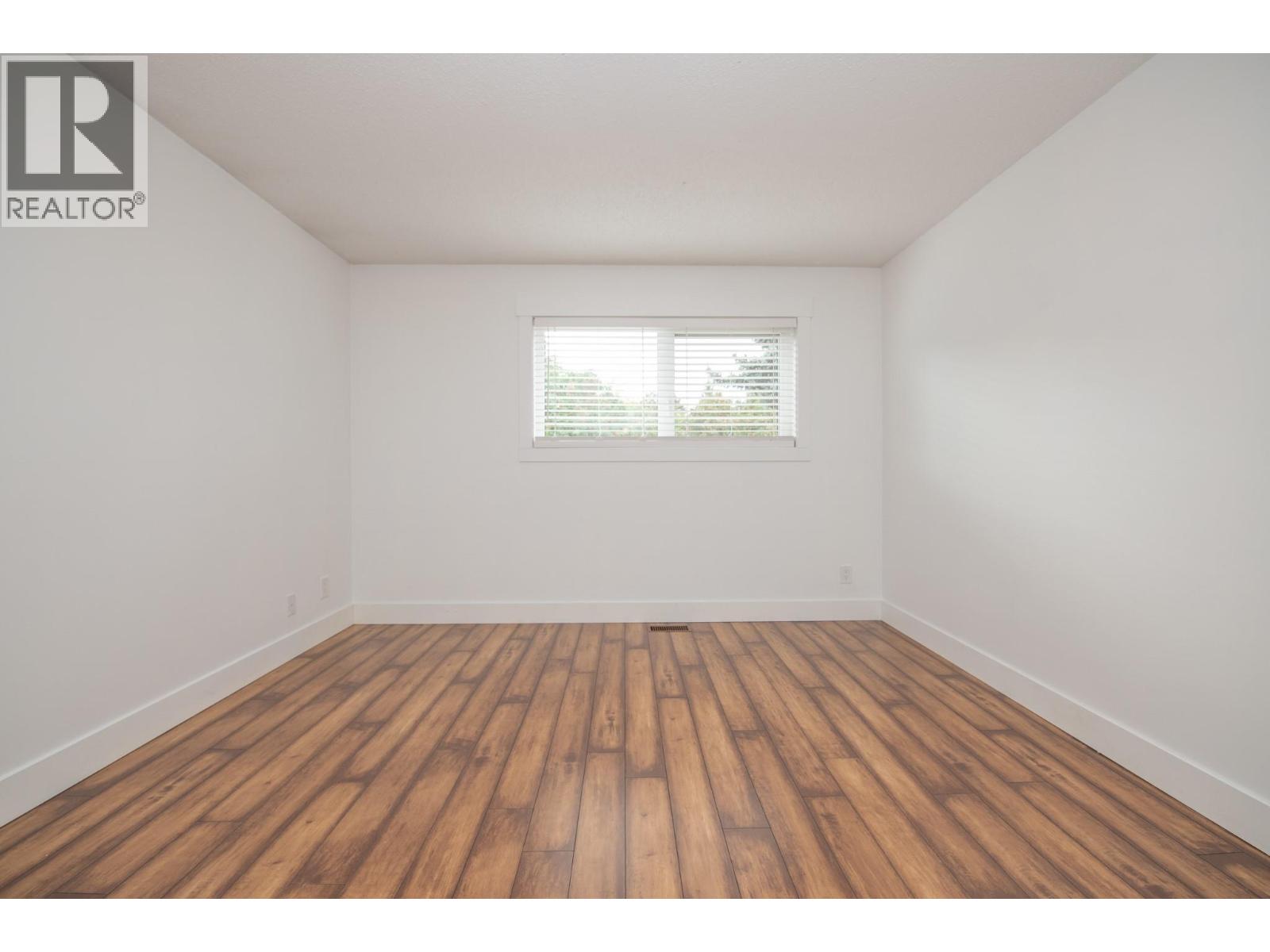 2855 Burns Avenue - Image 24