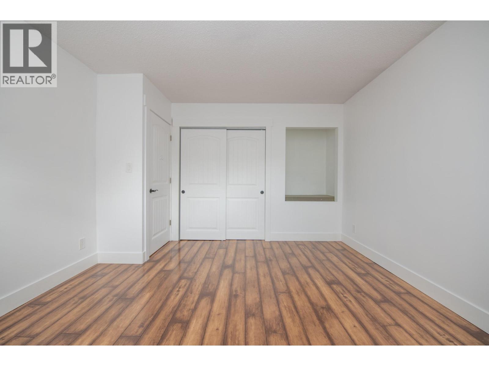 2855 Burns Avenue - Image 25