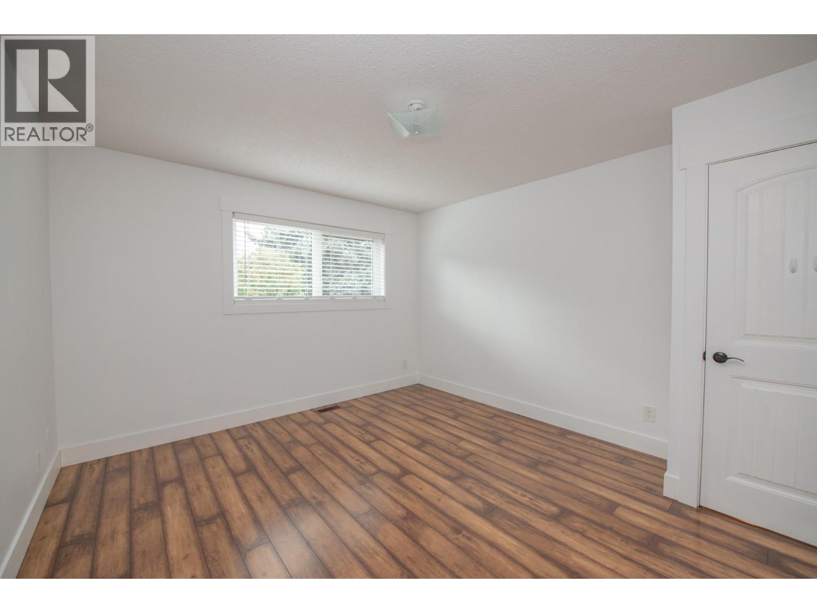 2855 Burns Avenue - Image 26