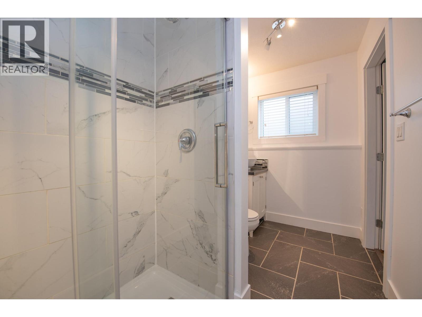 2855 Burns Avenue - Image 32