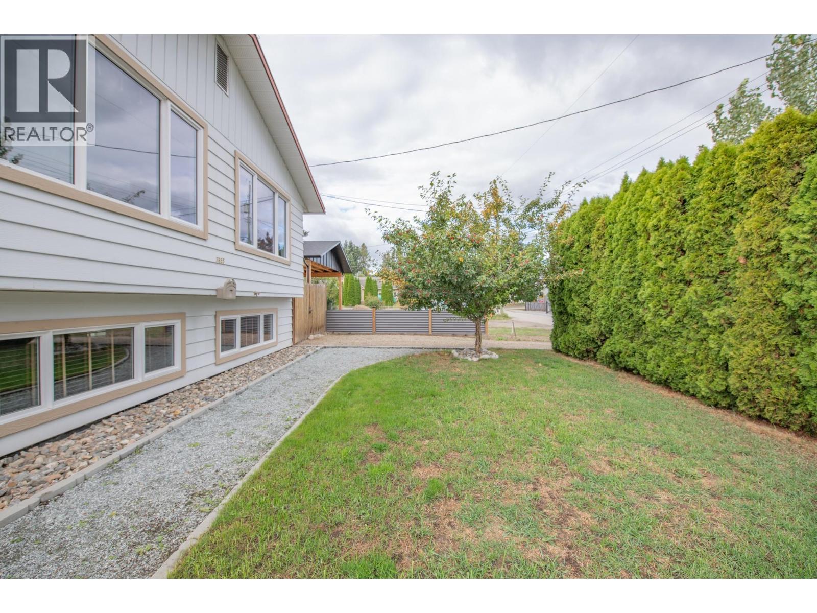 2855 Burns Avenue - Image 43