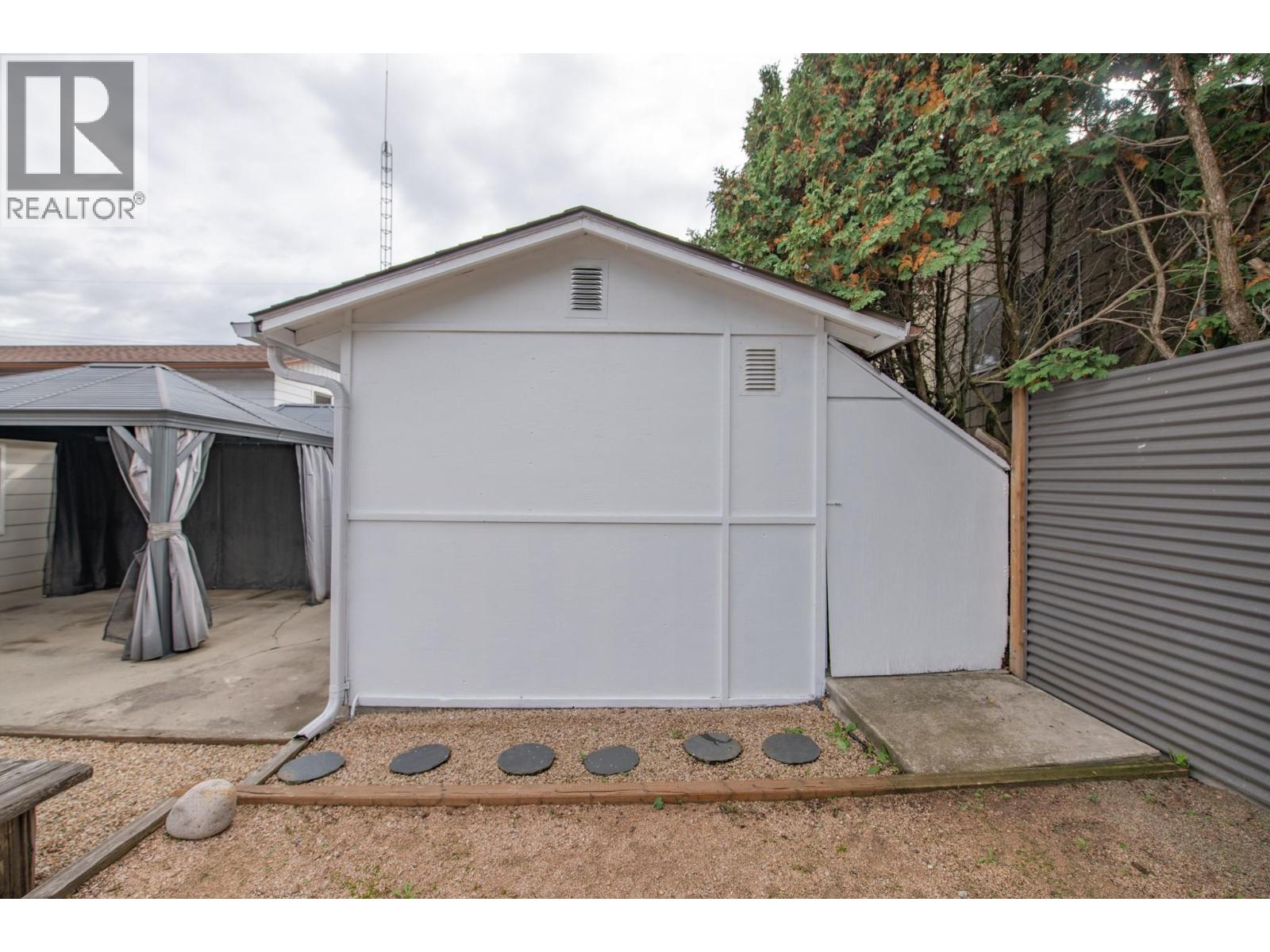 2855 Burns Avenue - Image 47