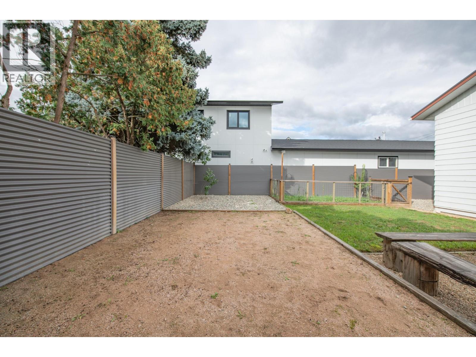 2855 Burns Avenue - Image 49