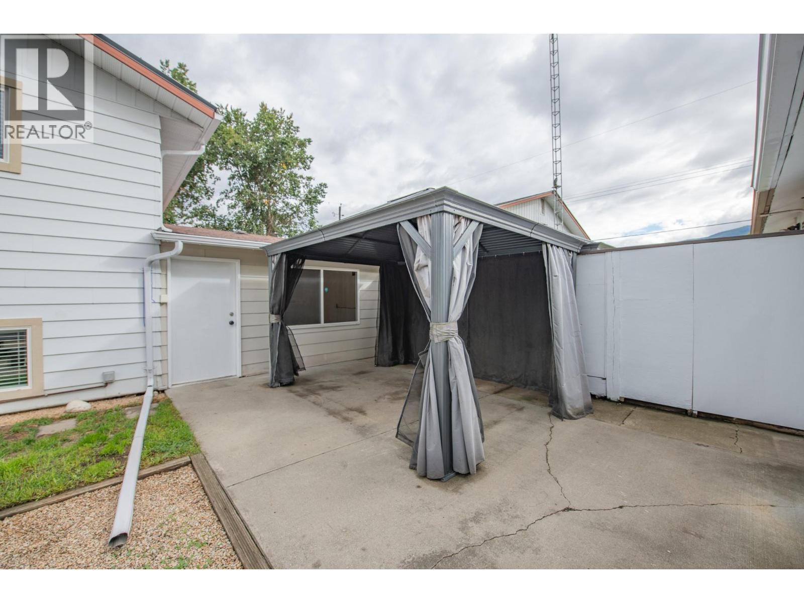 2855 Burns Avenue - Image 50