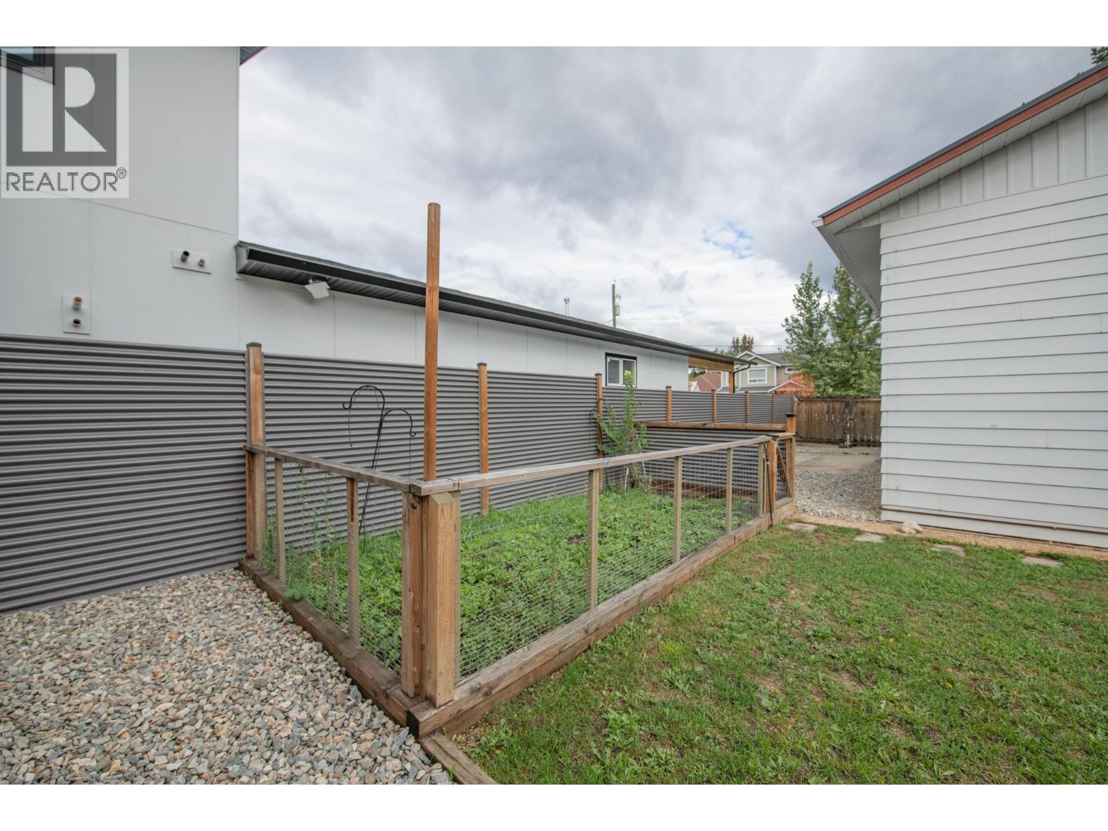 2855 Burns Avenue - Image 60