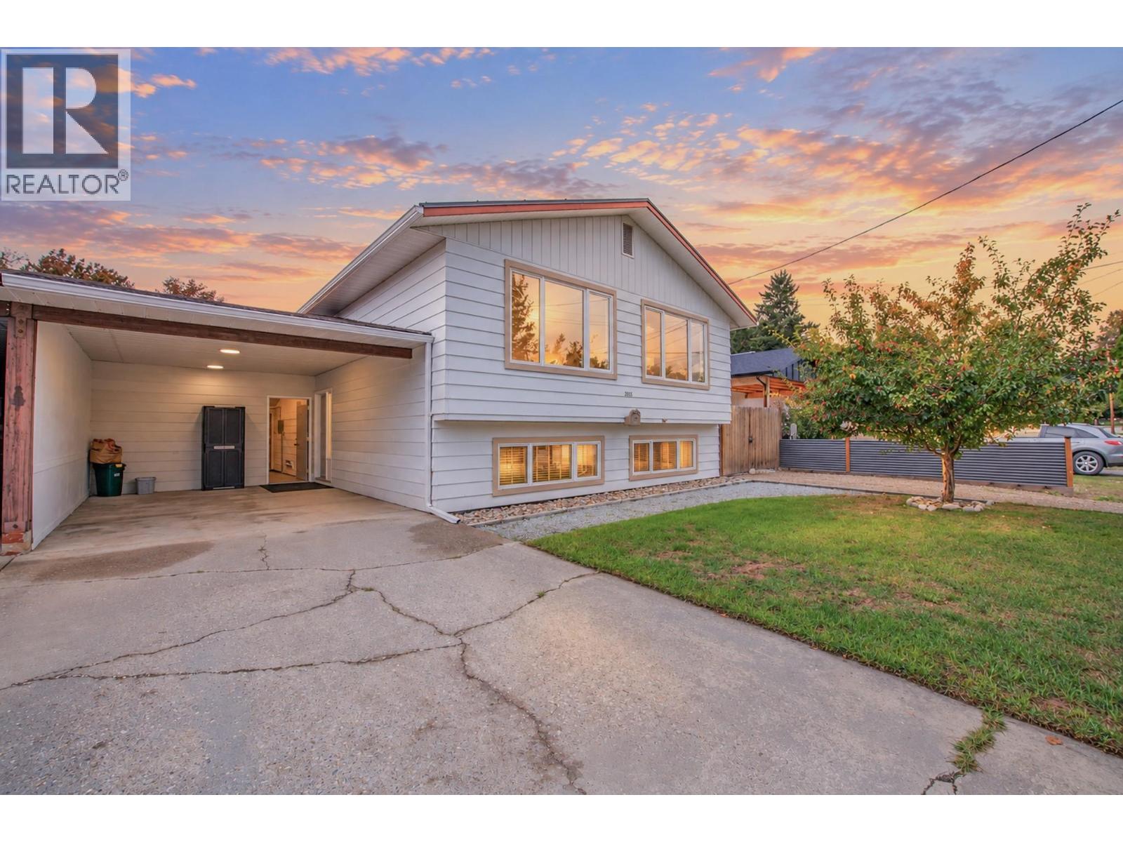2855 Burns Avenue - 78