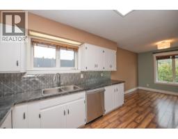 Full bathroom - 2855 Burns Avenue, Armstrong, BC V0E1B1 Photo 6