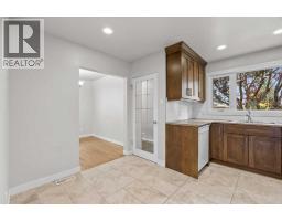 48 Selkirk Drive Sw, Calgary, AB T2W0M2 Photo 13