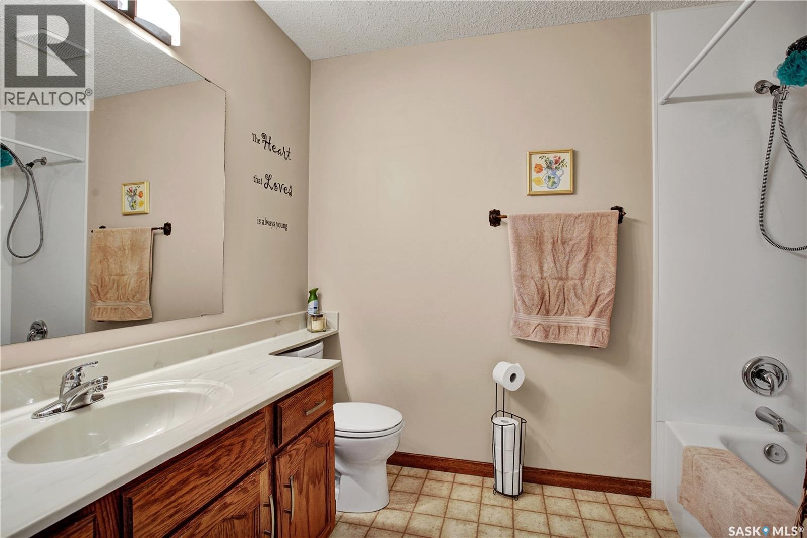 358 Wakaw CRESCENT - 18