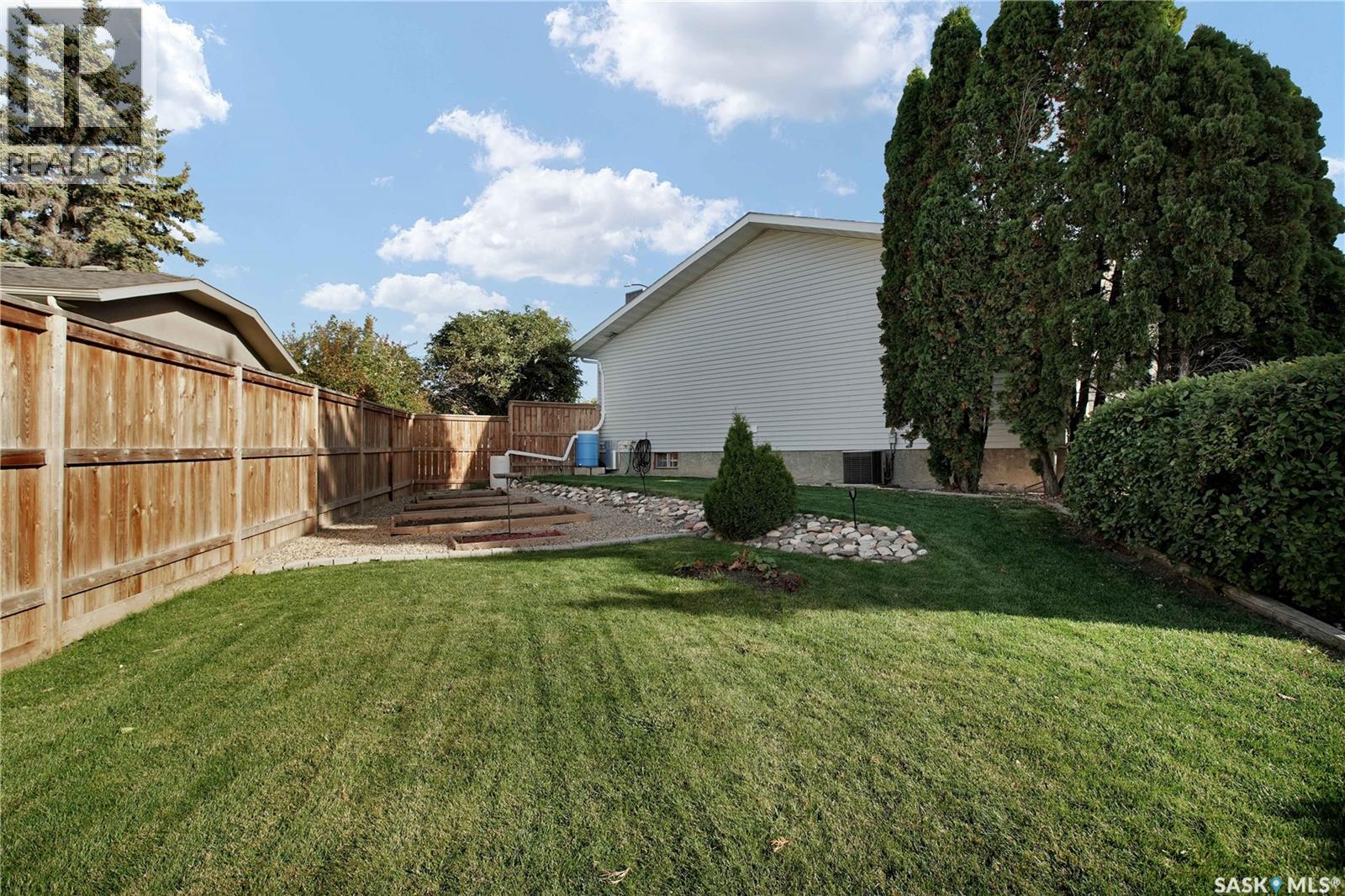 358 Wakaw CRESCENT - 36