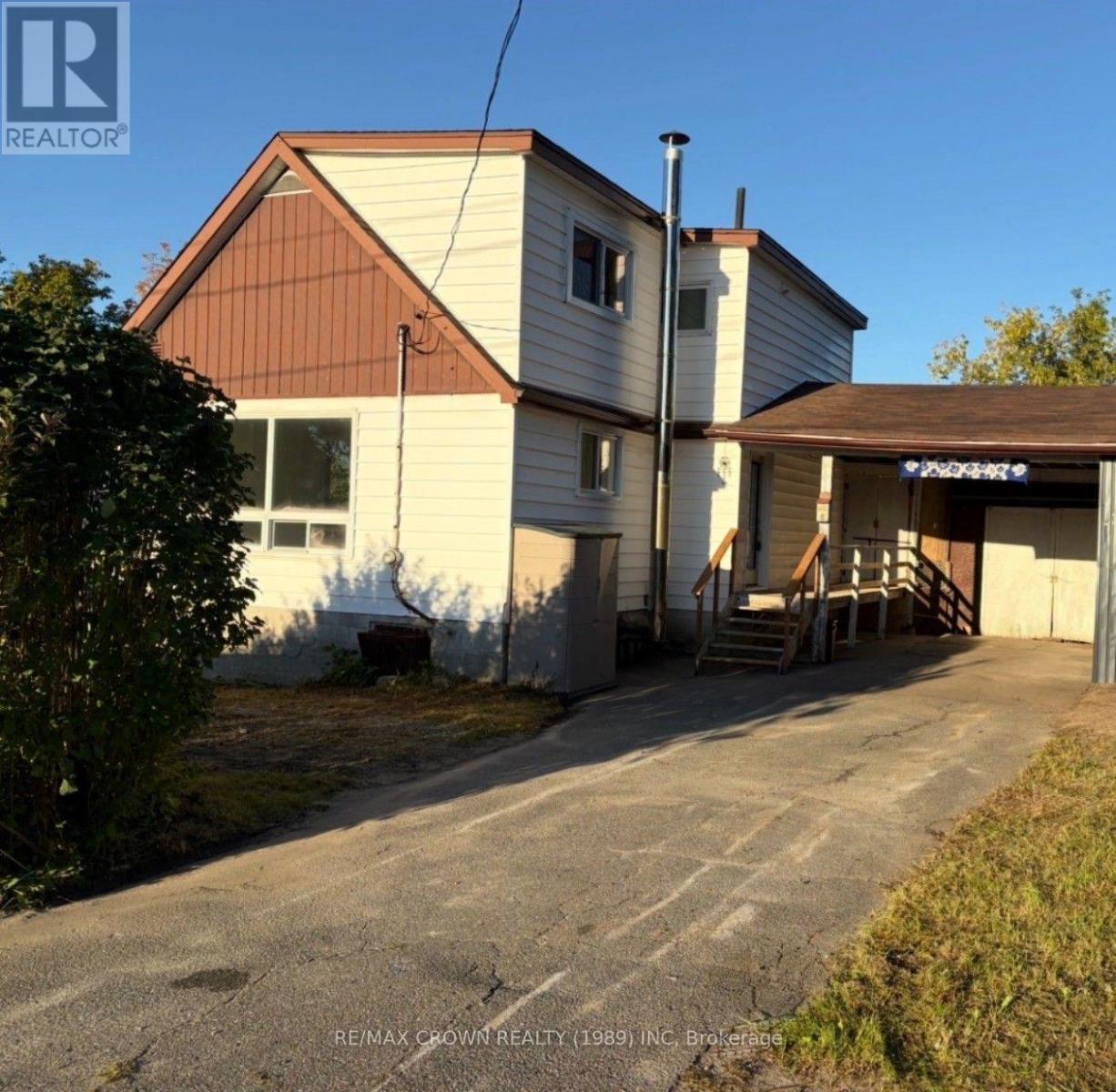 1327 LEROUX AVENUE - Image 3