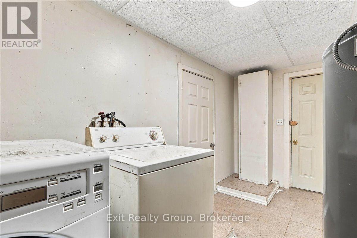 167 MARMORA STREET - 34