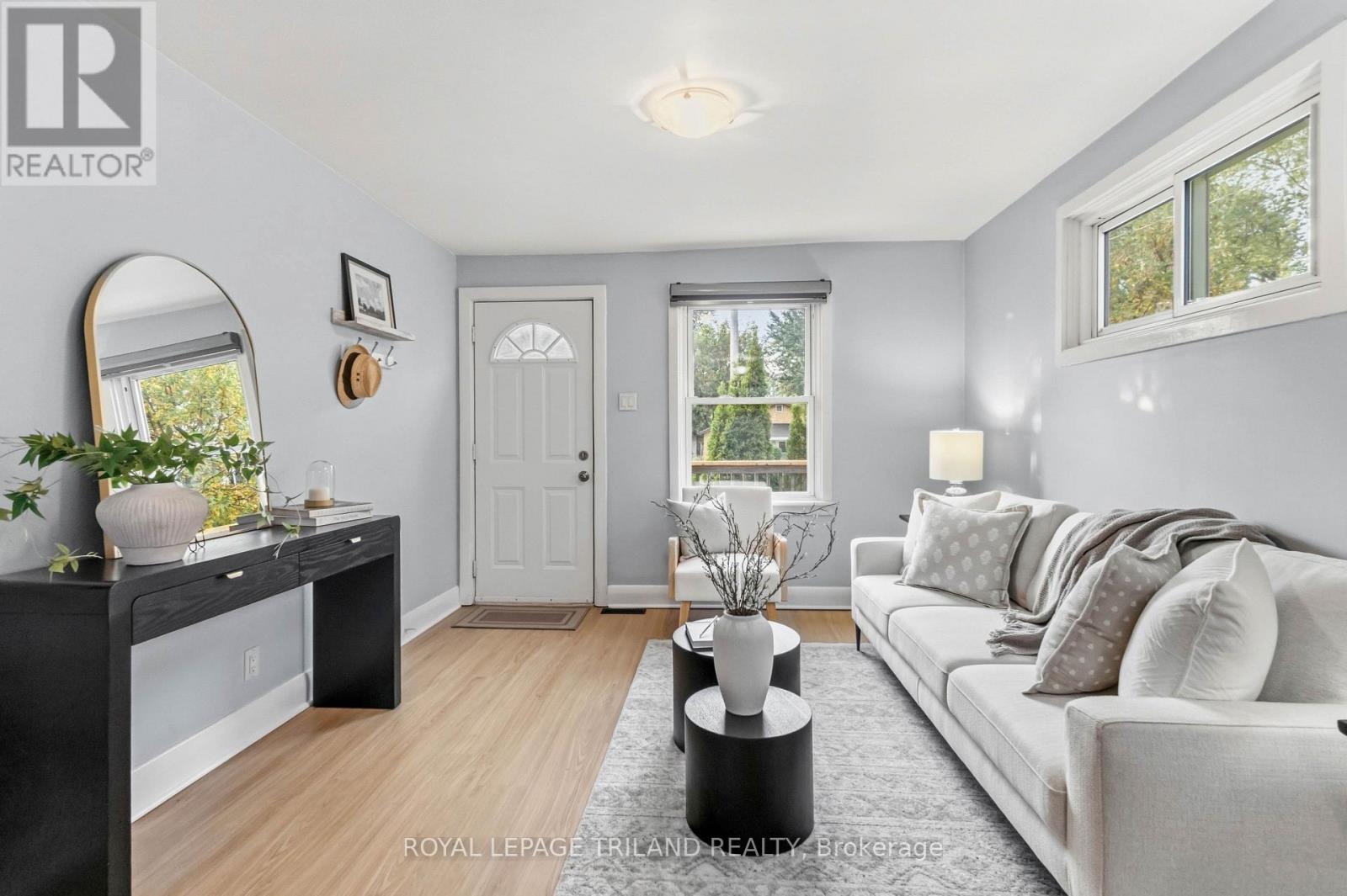 1628 CHURCHILL AVENUE - 8