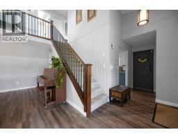 22110 Isaac Crescent, Maple Ridge, BC V2X0W1 Photo 10