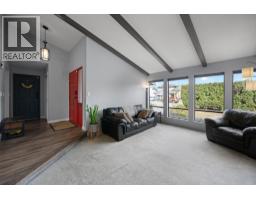 22110 Isaac Crescent, Maple Ridge, BC V2X0W1 Photo 7