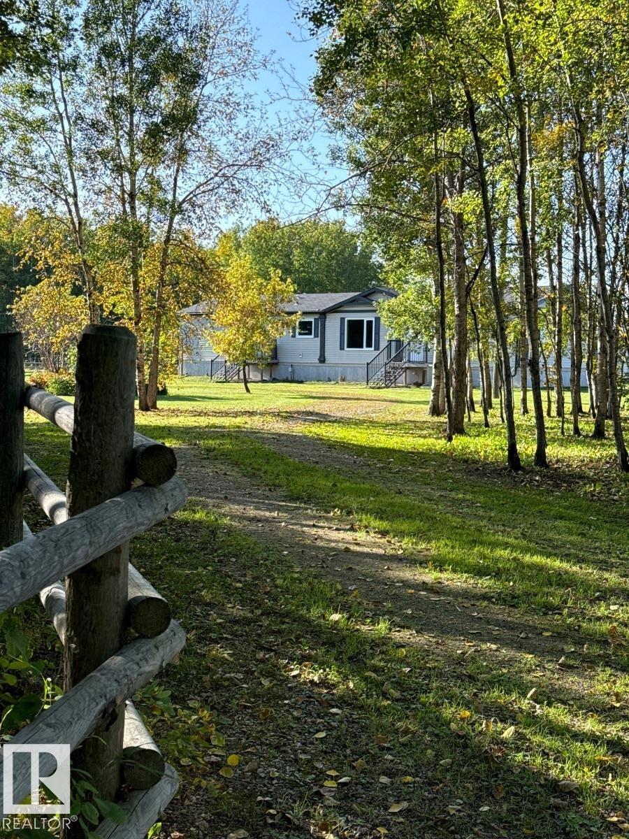 41102 Township Road 620 - 1