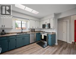 22110 Isaac Crescent, Maple Ridge, BC V2X0W1 Photo 13