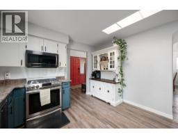 22110 Isaac Crescent, Maple Ridge, BC V2X0W1 Photo 16