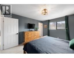 22110 Isaac Crescent, Maple Ridge, BC V2X0W1 Photo 25