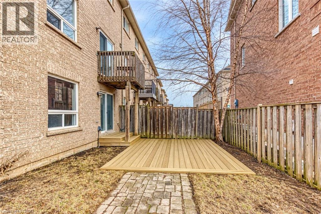 #18 2280 BARONWOOD Drive - 44