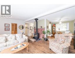 Kitchen - 1571 Tatlo Rd W, Crofton, BC V0R1R0 Photo 8