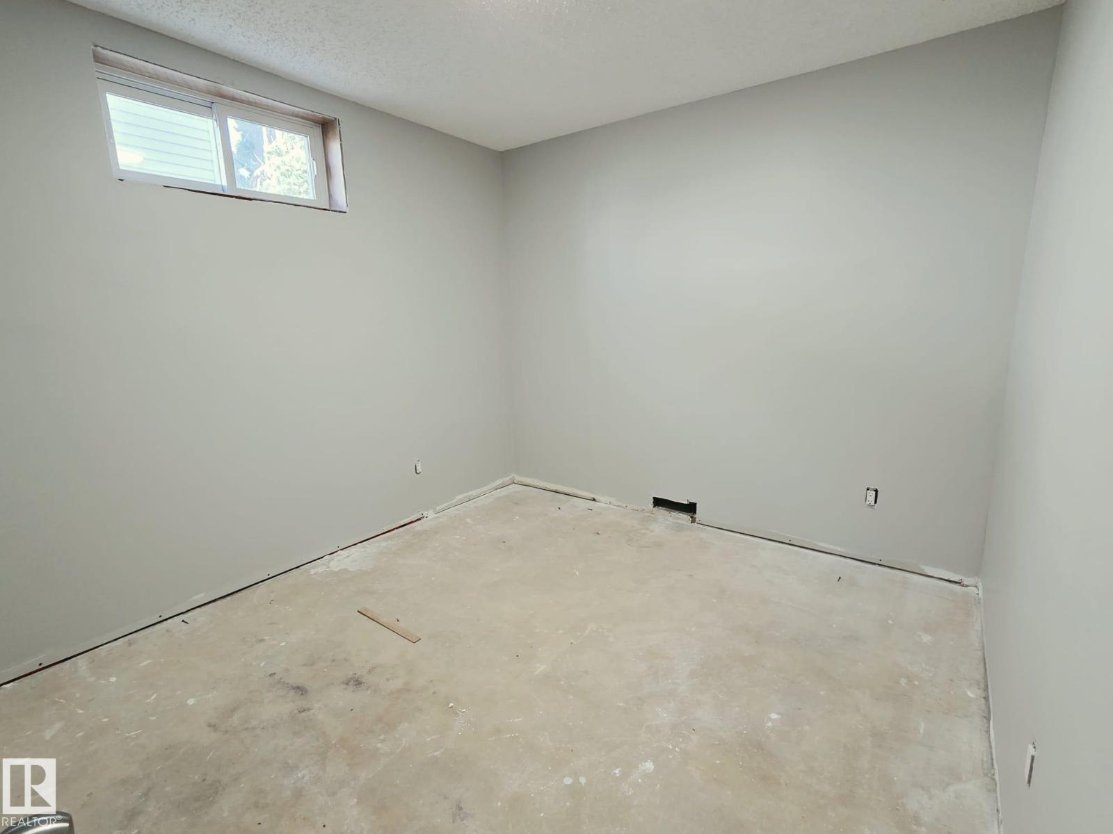 5807 51 AV - Image 29