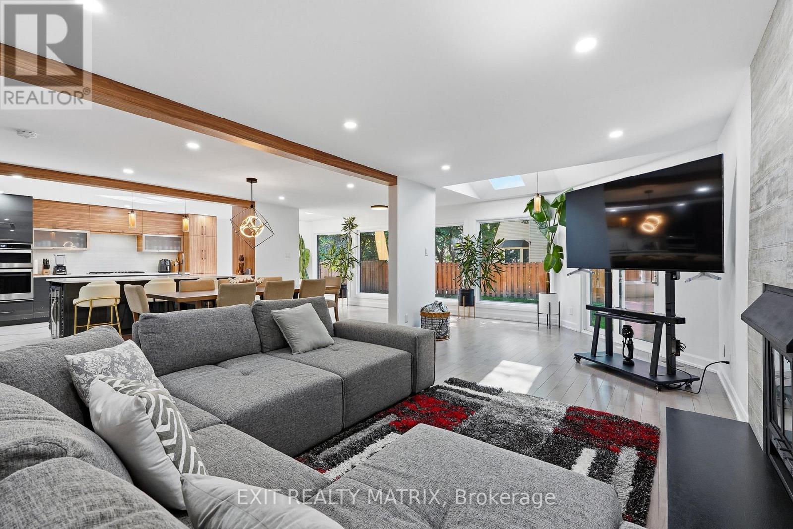 636 MERKLEY DRIVE - 21