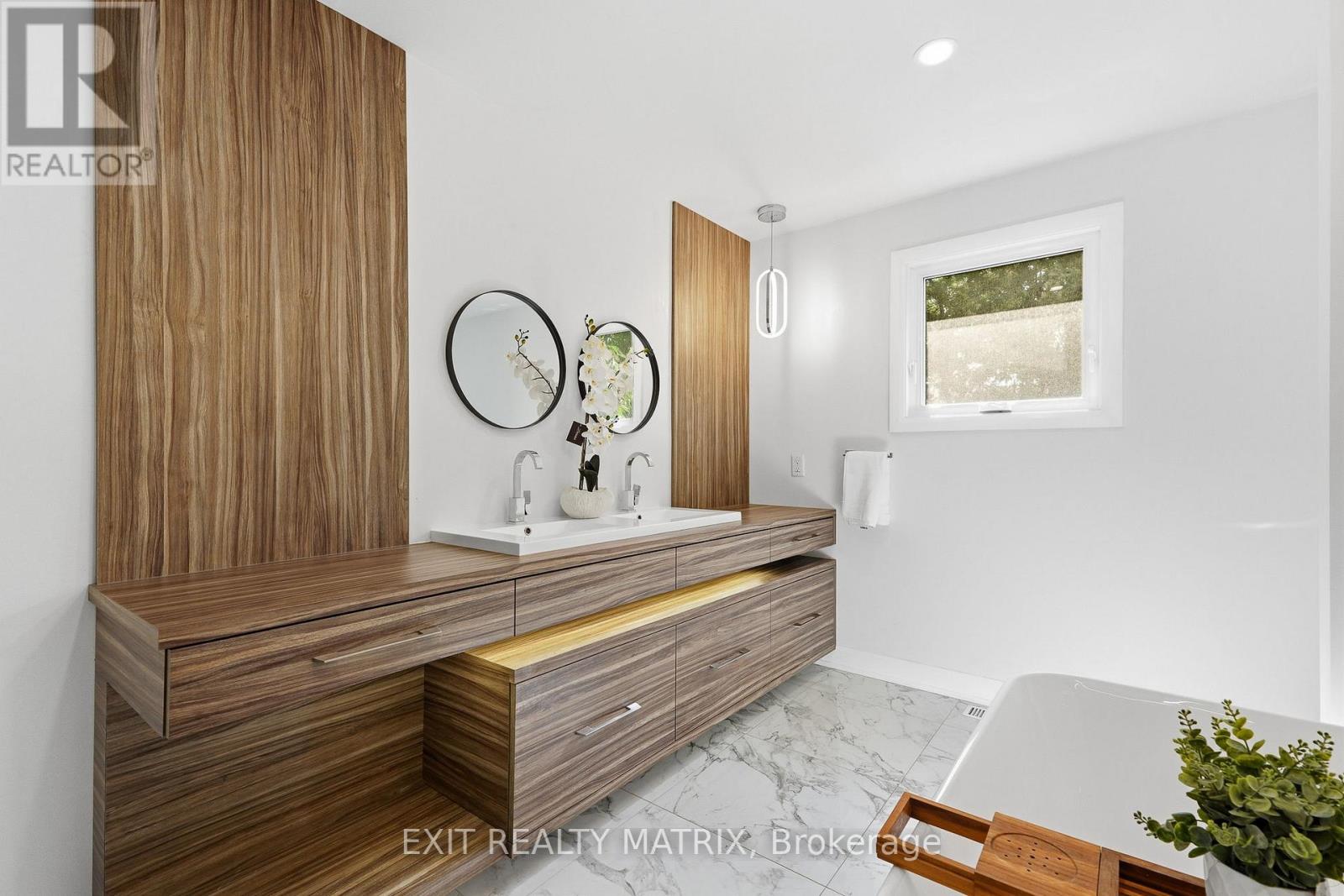 636 MERKLEY DRIVE - Image 28